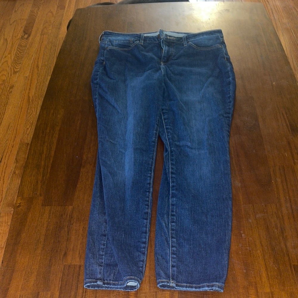 NYDJ Not Your Daughter’s Jeans ladies Ami Skinny jeans. Size 12.